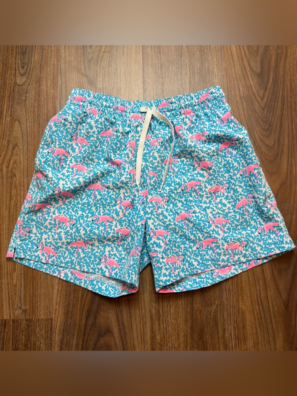 Chubbies Lined Swim Trunks 5.5” Inseam Domingos Are For Flamingos Men’s Small